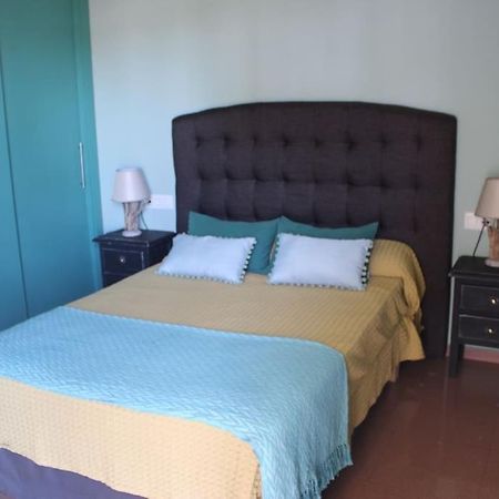 Precioso Apartamento En Complejo Con Piscina Cala' en Bosch Bagian luar foto