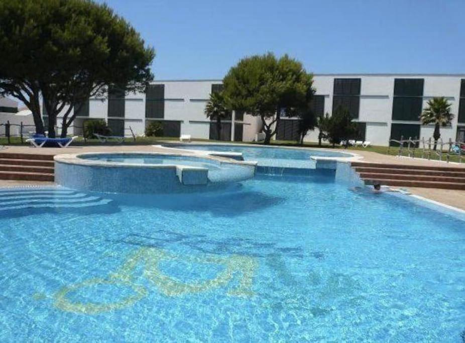 Precioso Apartamento En Complejo Con Piscina Cala' en Bosch Bagian luar foto