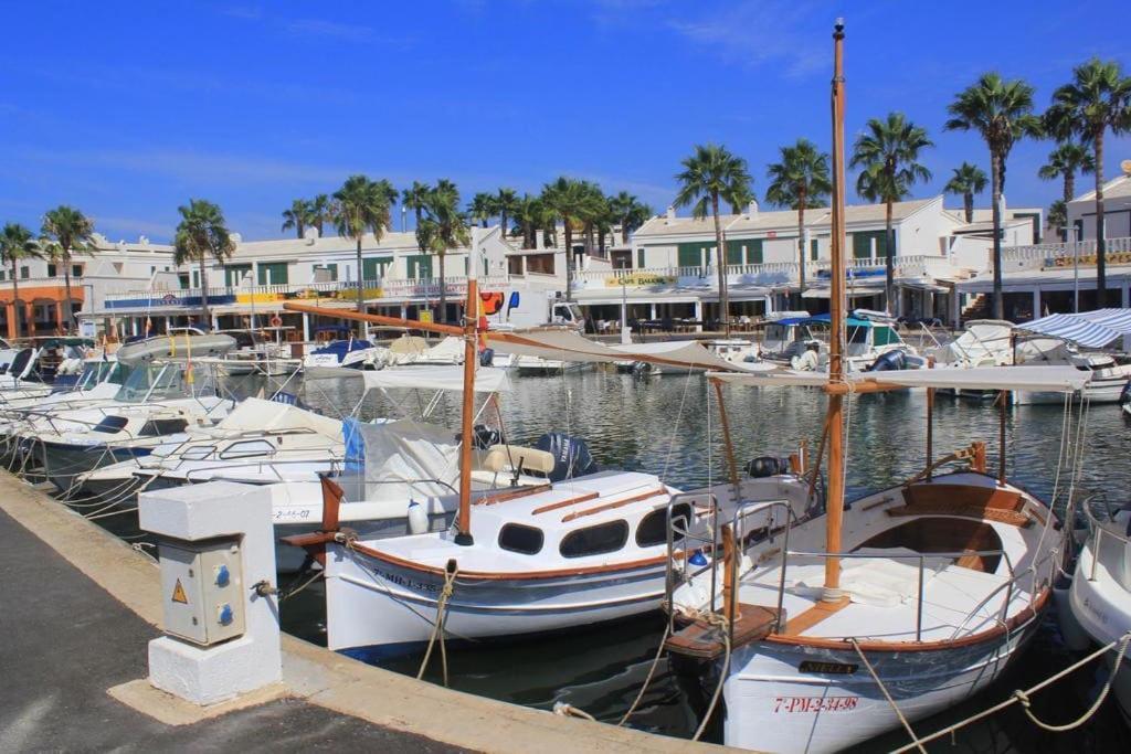 Precioso Apartamento En Complejo Con Piscina Cala' en Bosch Bagian luar foto